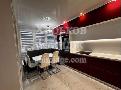 Продам 3-х комнатную квартиру на 12 этаже 13 этажного дома новострой Жилой Комплекс Садовый Новые Дома