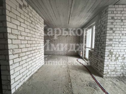 Продам 1 комнатную квартиру на 2 этаже 9 этажного дома  новострой Жилой Комплекс Птичка Салтовка