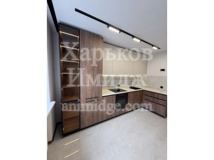 Продам   2-х комнатную квартиру на 6 этаже 9 этажного дома в Жилом Комплексе Мира 2 район ХТЗ